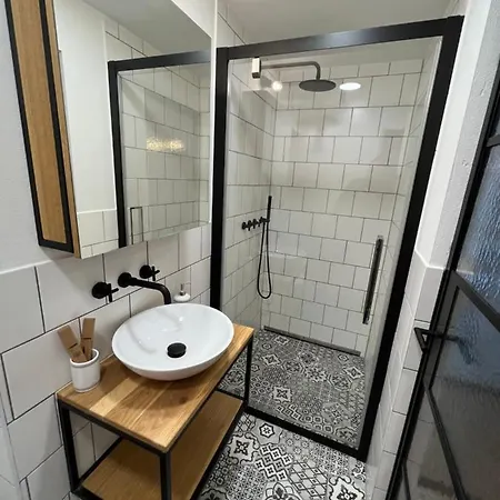 Bydlit Cz Apartment *